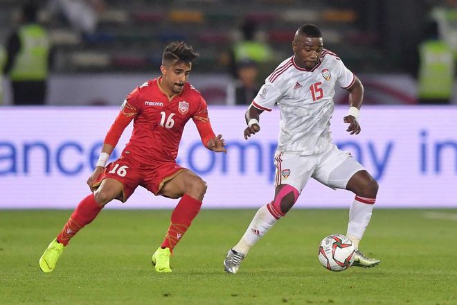 阿联酋队主场大胜,士气高涨 阿联酋队主场大胜,士气高涨