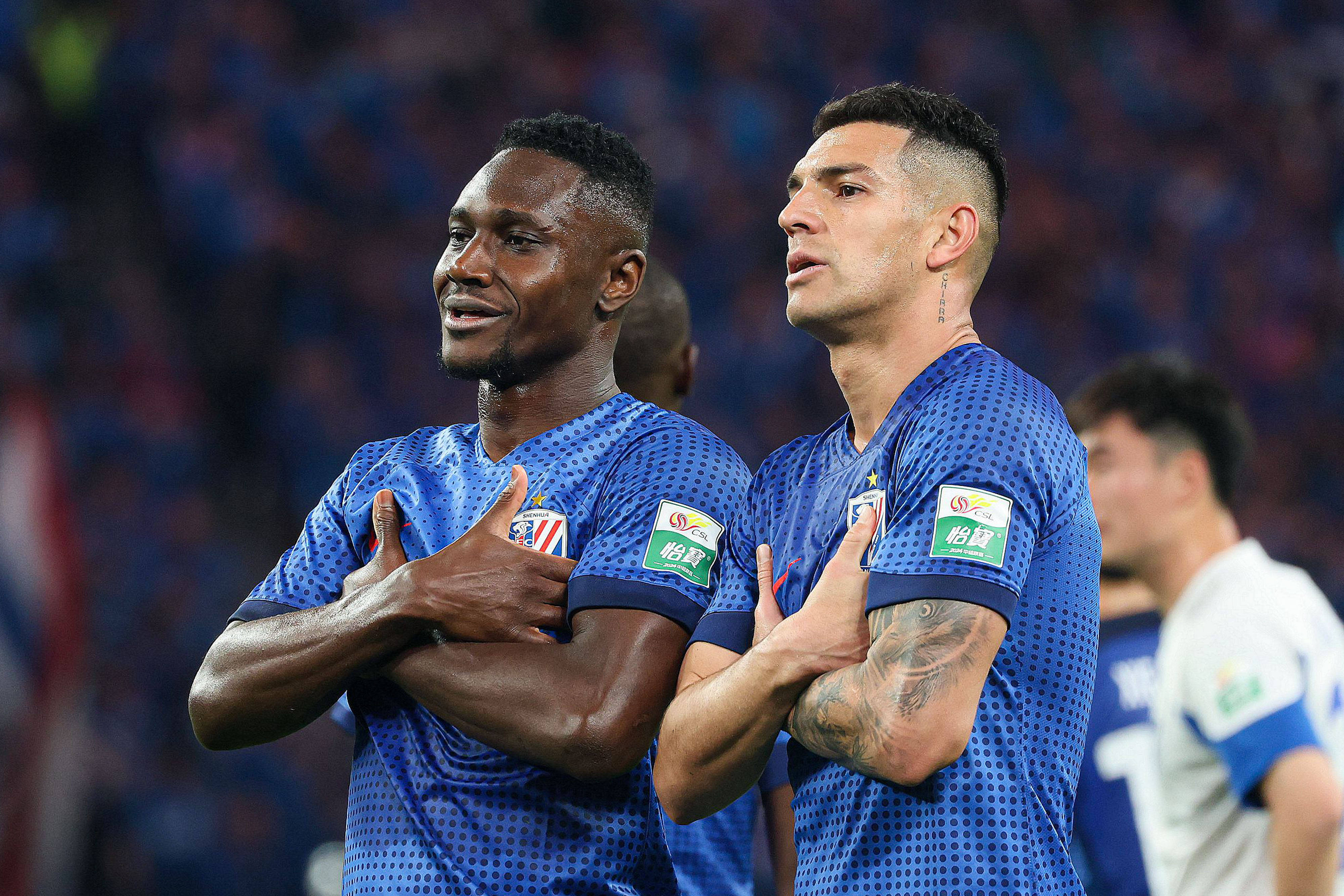 上港三球完胜对手,提前锁定小组出线 上港三球完胜对手,提前锁定小组出线