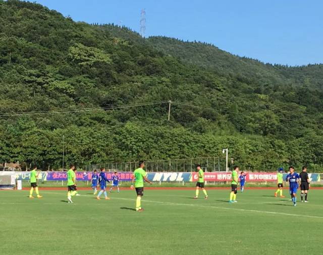 大连超越主场不敌河南建业,积分无增 大连超越主场不敌河南建业,积分无增