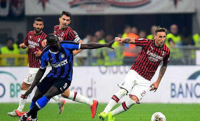 AC米兰新援首秀破门,助球队大胜对手 AC米兰新援首秀破门,助球队大胜对手