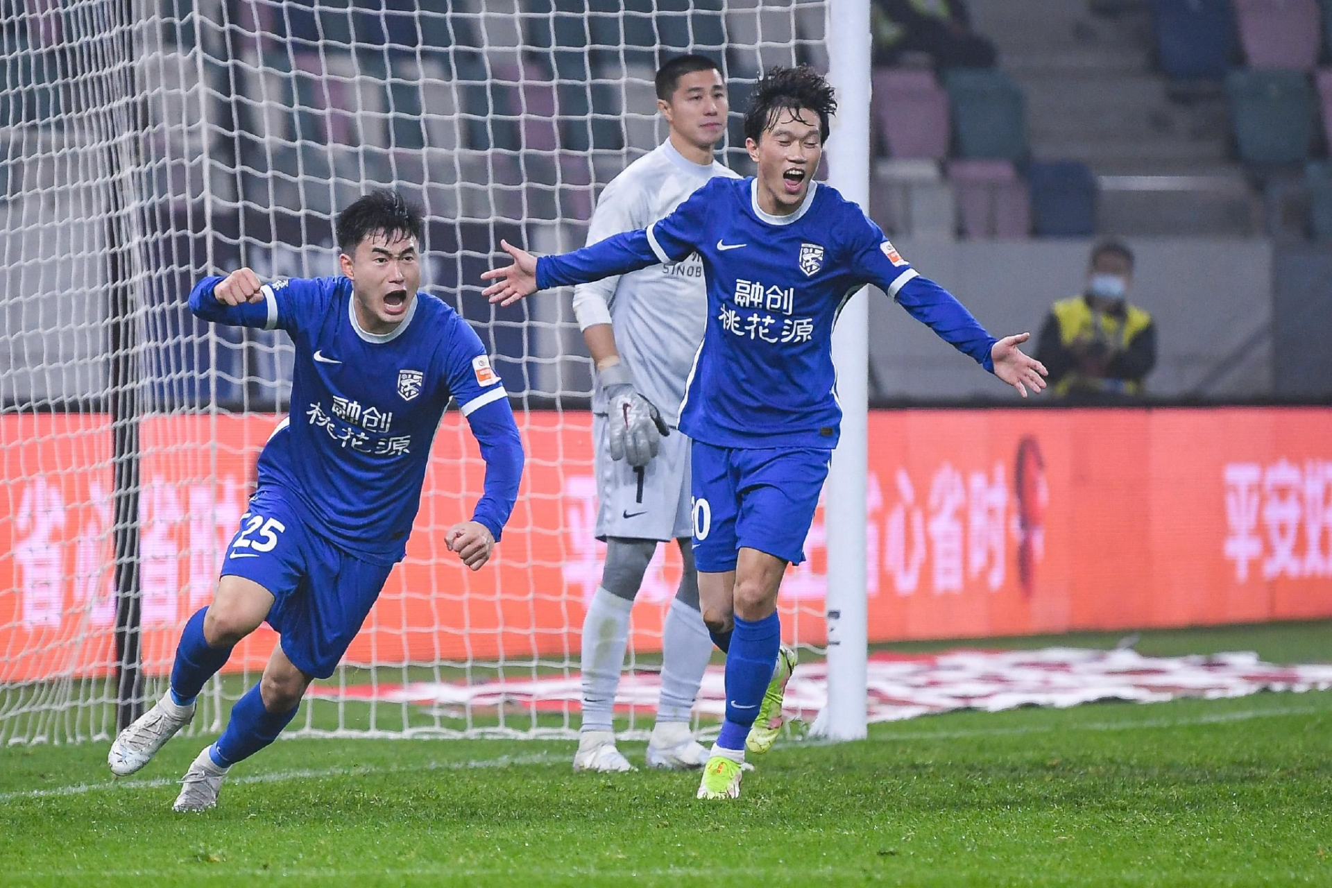 摩纳哥险胜晋级,中甲热门球队表现稳定 摩纳哥险胜晋级,中甲热门球队表现稳定