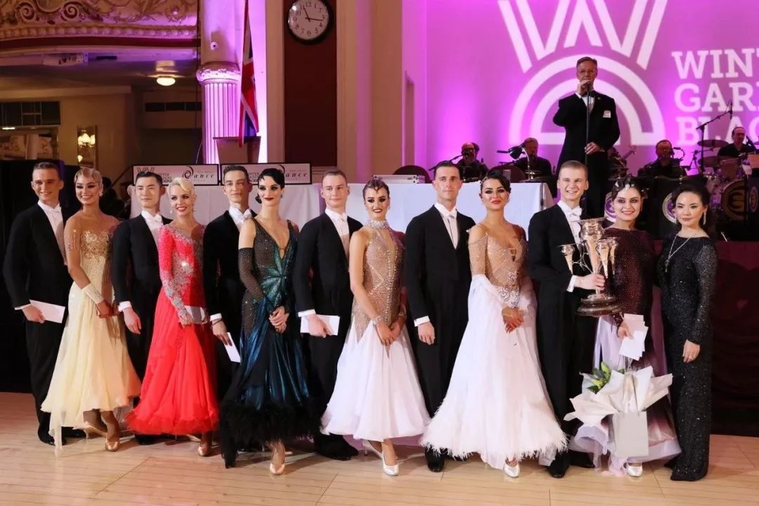 英国选手突破自我,刷新最快纪录 英国选手突破自我,刷新最快纪录