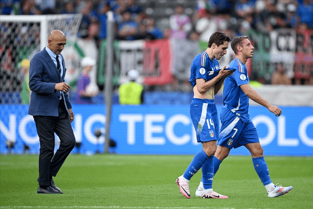 瑞士客场不敌意大利,失去领先位置 瑞士客场不敌意大利,失去领先位置