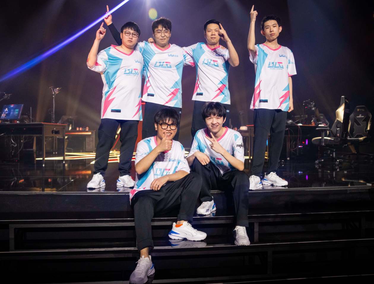 大洋洲巨人逆袭成功,晋级八强备受期待 大洋洲巨人逆袭成功,晋级八强备受期待