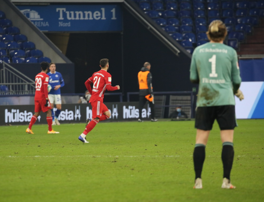 里尔在主场胜利,继续和领头羊保持一定积分差距 里尔在主场胜利,继续和领头羊保持一定积分差距