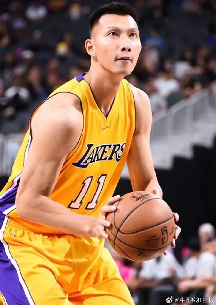 亚洲明星球员再次刷新个人得分纪录,球迷惊艳不已 亚洲明星球员再次刷新个人得分纪录,球迷惊艳不已