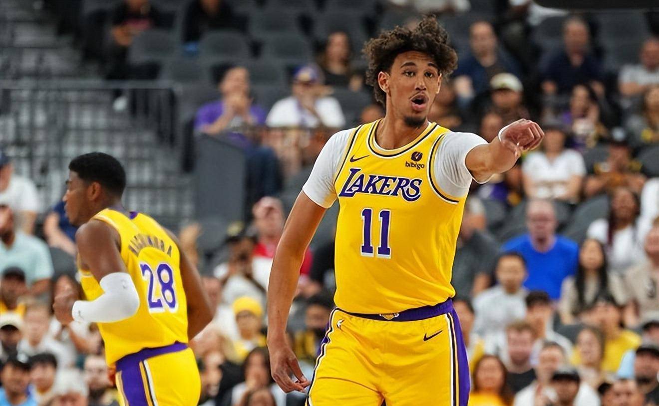 老鹰逆转湖人,杨超33+7分震惊球迷 老鹰逆转湖人,杨超33+7分震惊球迷