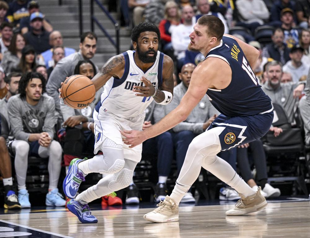 篮网击败76人,欧文再次砍下40+成为全场焦点 篮网击败76人,欧文再次砍下40+成为全场焦点