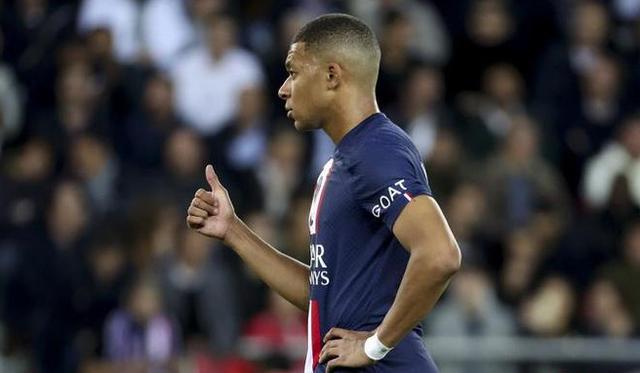 法国球队巴黎圣日耳曼受阻,计划转让球员进行调整 法国球队巴黎圣日耳曼受阻,计划转让球员进行调整