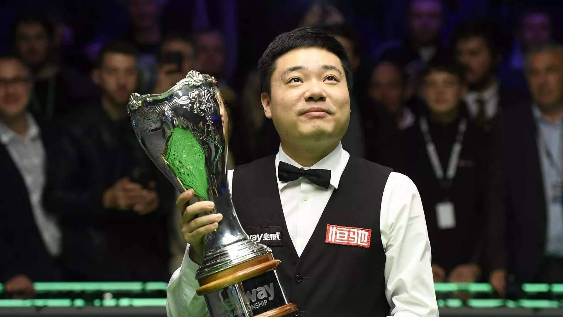 杰出球员再次刷新个人纪录，成为焦点