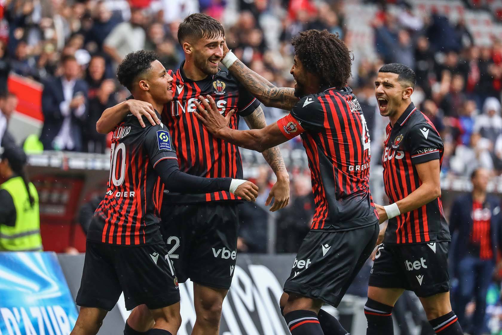 里昂球员团结一心,法甲赛季逐步加速 里昂球员团结一心,法甲赛季逐步加速