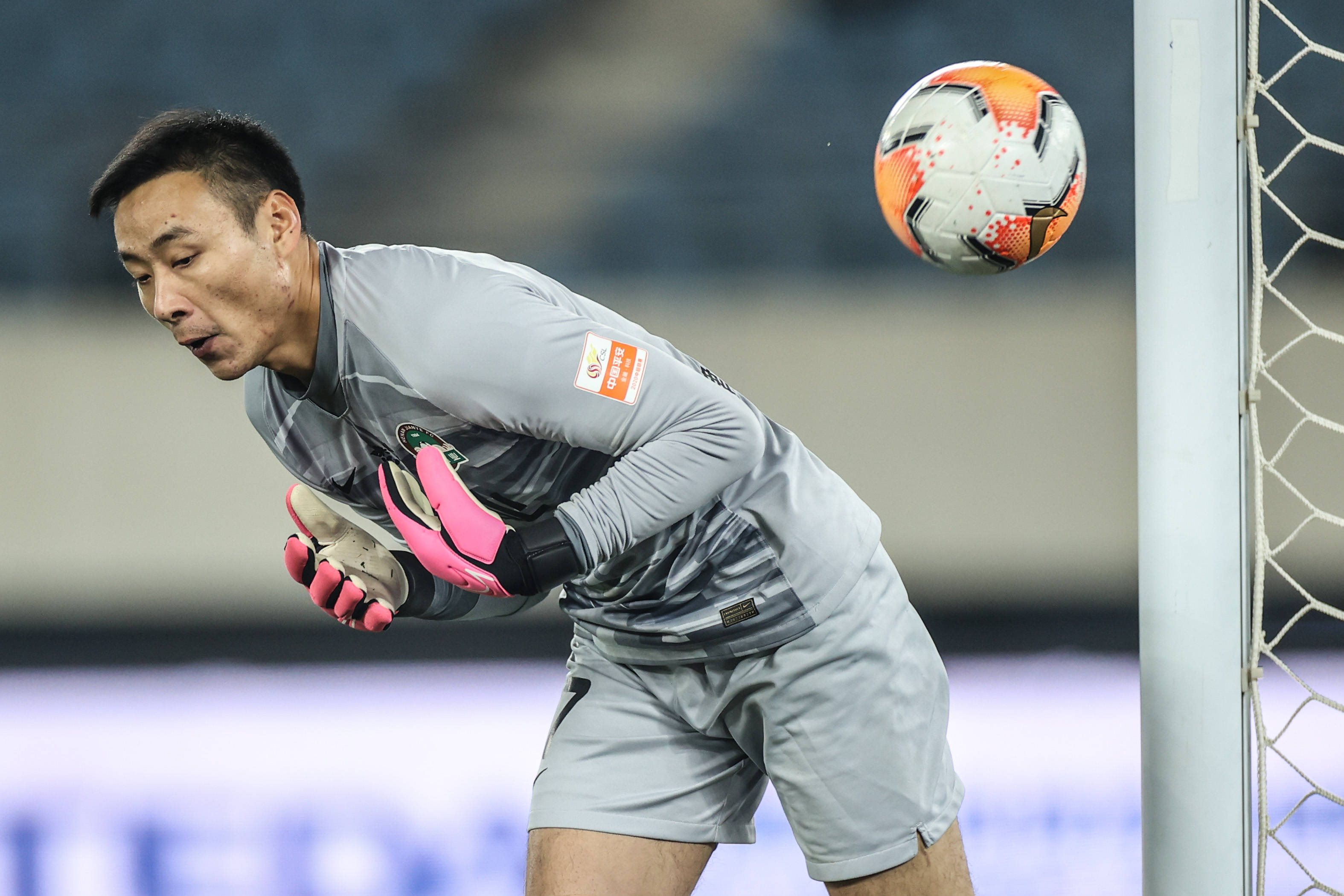 河南建业力克劲旅,豪取联赛三连胜 河南建业力克劲旅,豪取联赛三连胜