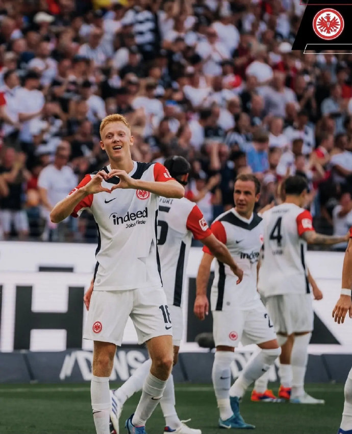 法兰克福在德甲联赛中展现强劲竞争力 法兰克福在德甲联赛中展现强劲竞争力