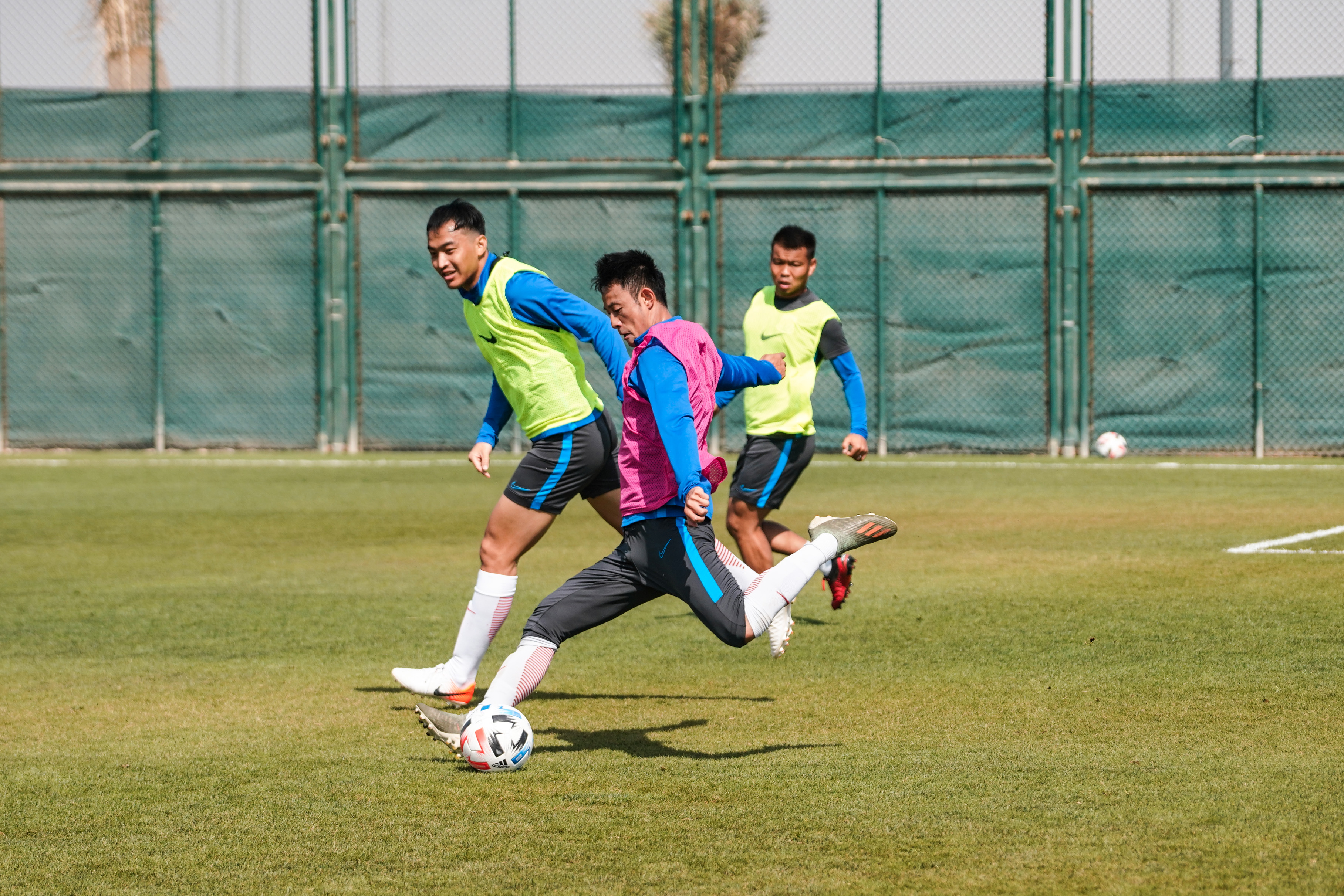 联盟赛程紧张,球队备战压力山大 联盟赛程紧张,球队备战压力山大