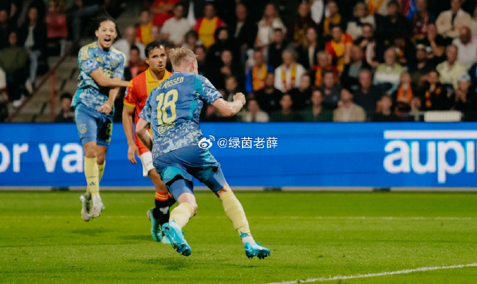 欧洲足坛雄鹰对决,谁将翱翔天际 欧洲足坛雄鹰对决,谁将翱翔天际