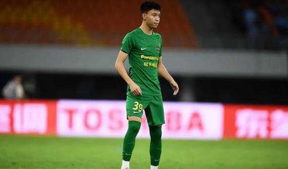 犹他爵士队夺冠抱负明显,球迷期待更多精彩表现 犹他爵士队夺冠抱负明显,球迷期待更多精彩表现