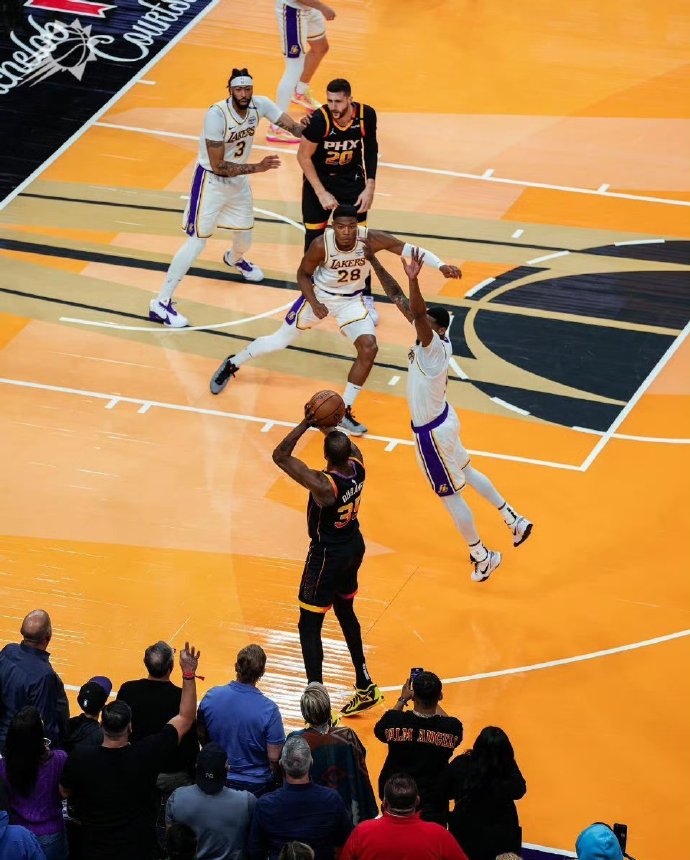 NBA球队经历管理调整,篮球赛事组织遭受冲击 NBA球队经历管理调整,篮球赛事组织遭受冲击