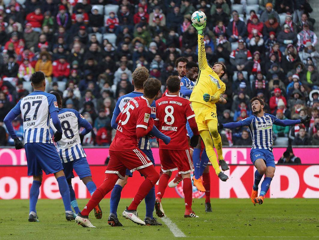 南安普顿主场告捷,保级前景一片光明 南安普顿主场告捷,保级前景一片光明