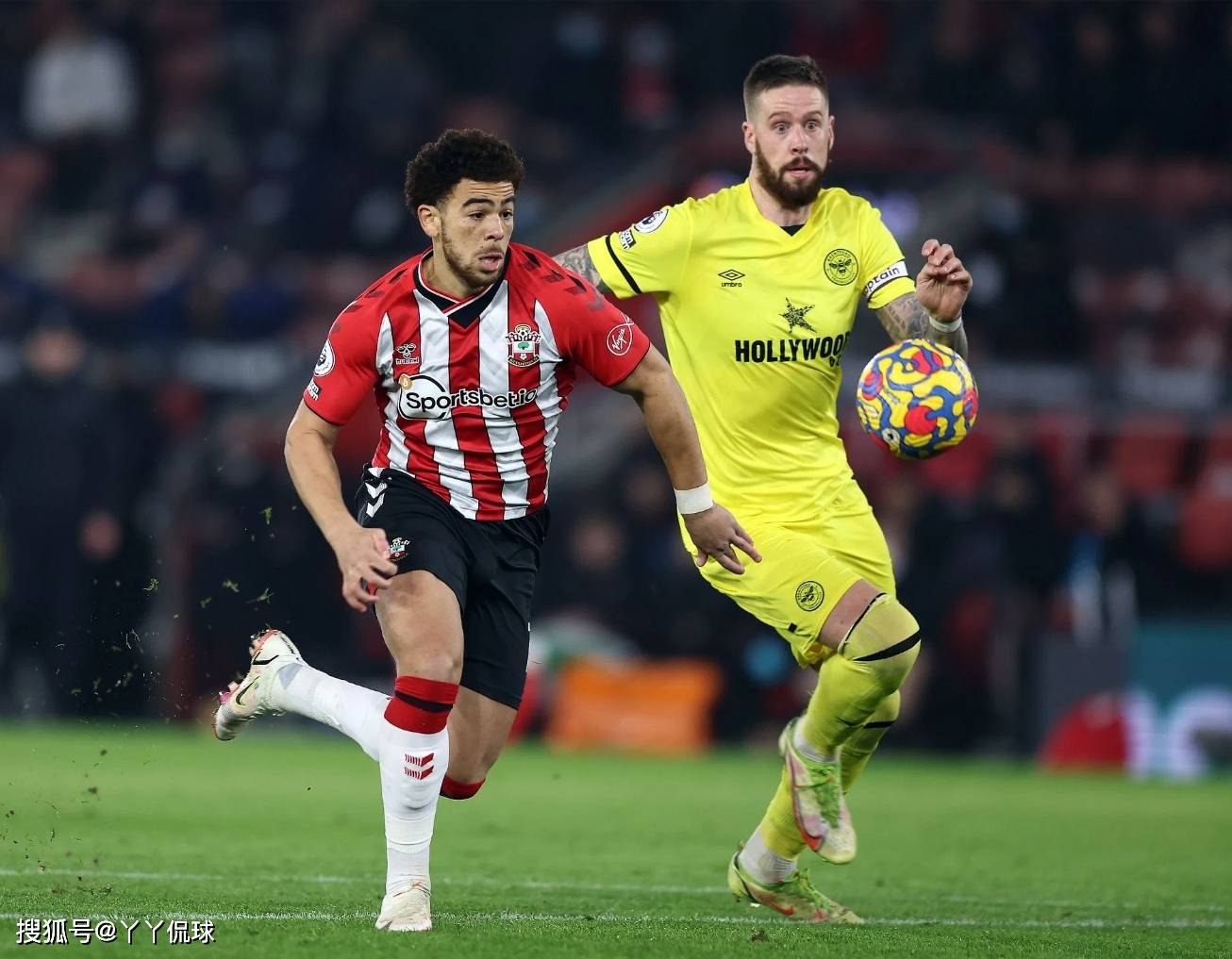 南安普顿主场告捷,保级前景一片光明 南安普顿主场告捷,保级前景一片光明