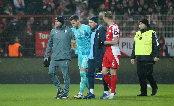 德国客场告捷，波黑失利难晋级