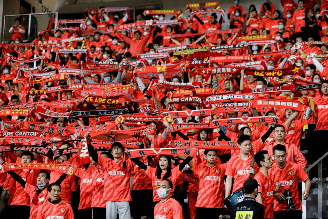 广州恒大状态逐渐回暖，全队士气高涨迎战强敌