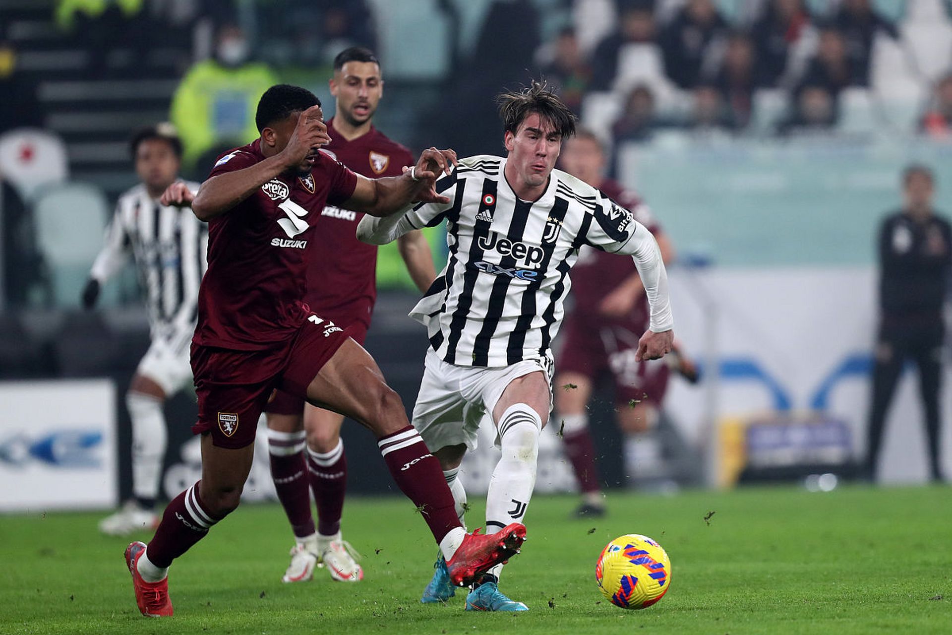 拉齐奥主场力克尤文图斯,因莫比莱独中两元 拉齐奥主场力克尤文图斯,因莫比莱独中两元