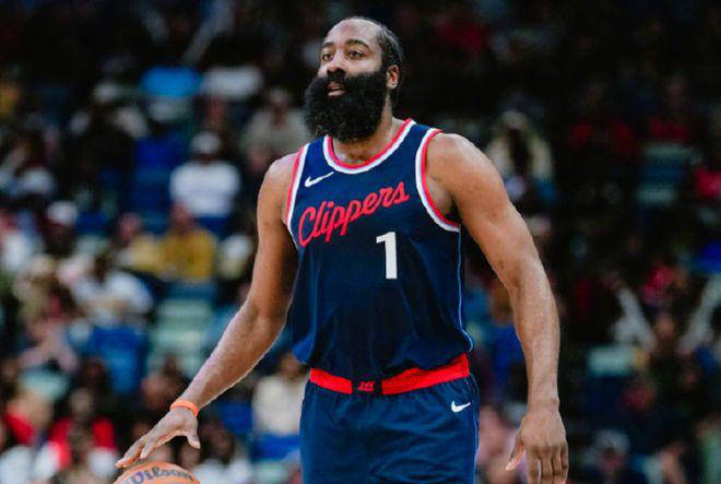 快船遭逆转惨败低迷 快船遭逆转惨败低迷