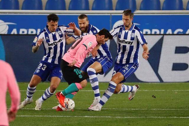 圣克鲁斯主场小胜,保持主场优势 圣克鲁斯主场小胜,保持主场优势