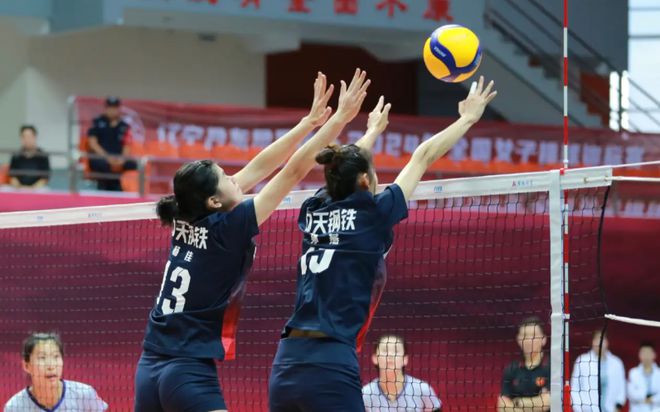 无懈可击！东西对阵激烈，东队最终获胜晋级