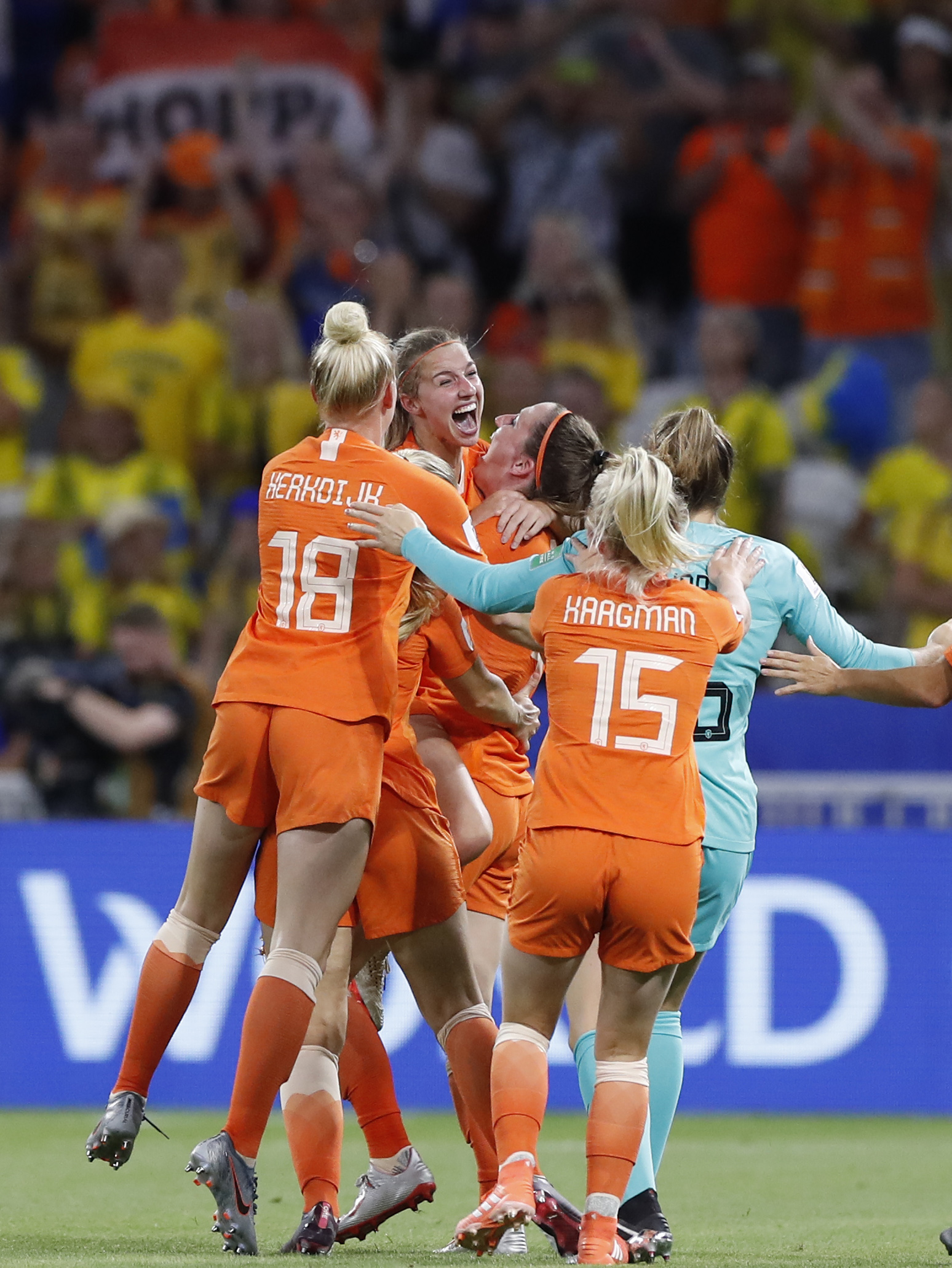 荷兰足球观点：女子超级联赛第二轮赛果揭晓