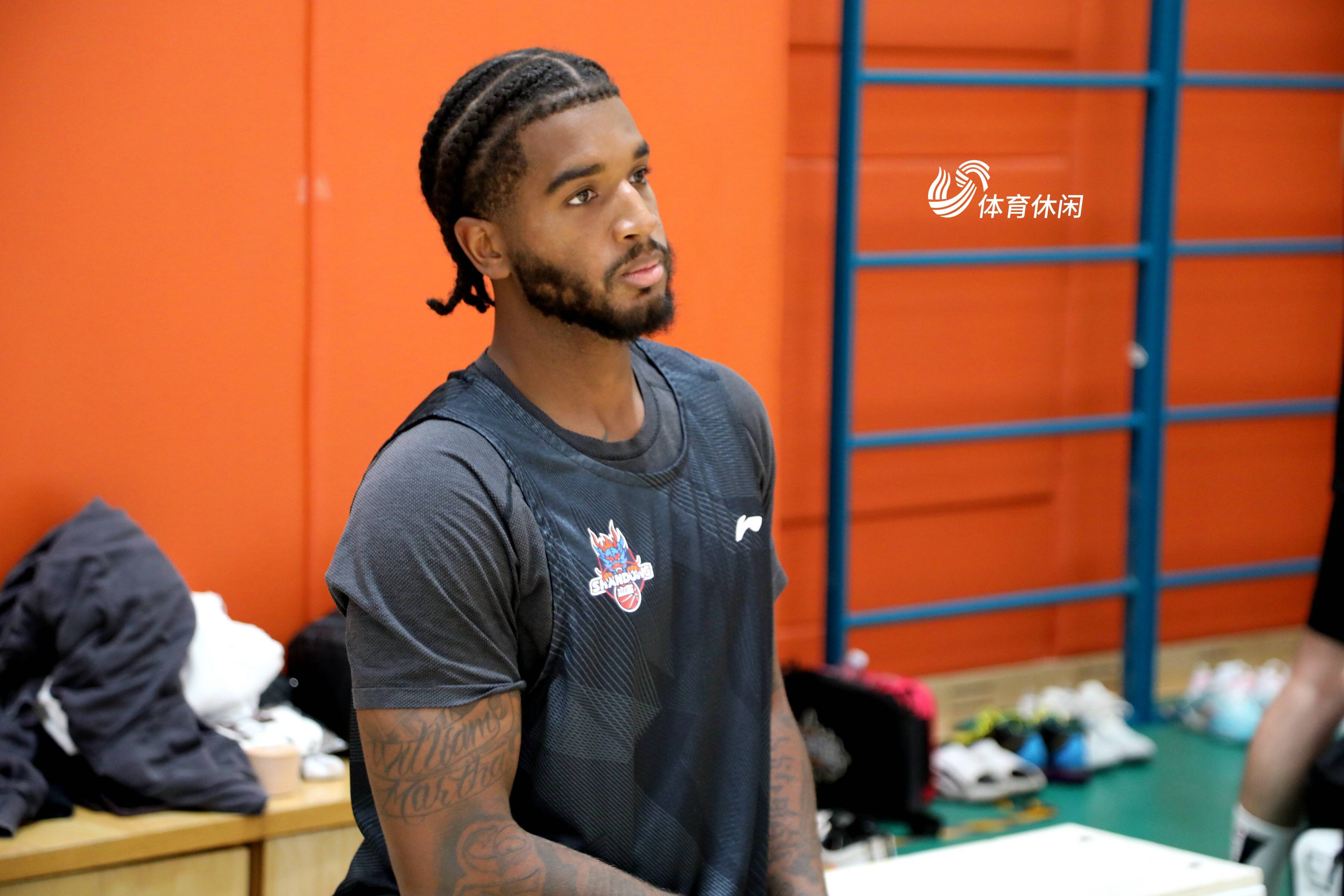 封闭训练开始!球队秘密备战,紧锣密鼓迎接挑战 封闭训练开始!球队秘密备战,紧锣密鼓迎接挑战