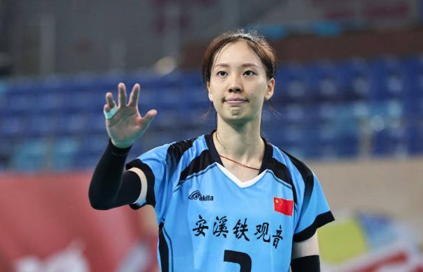 科威特选手勇夺女子排球铜牌,表现神勇 科威特选手勇夺女子排球铜牌,表现神勇