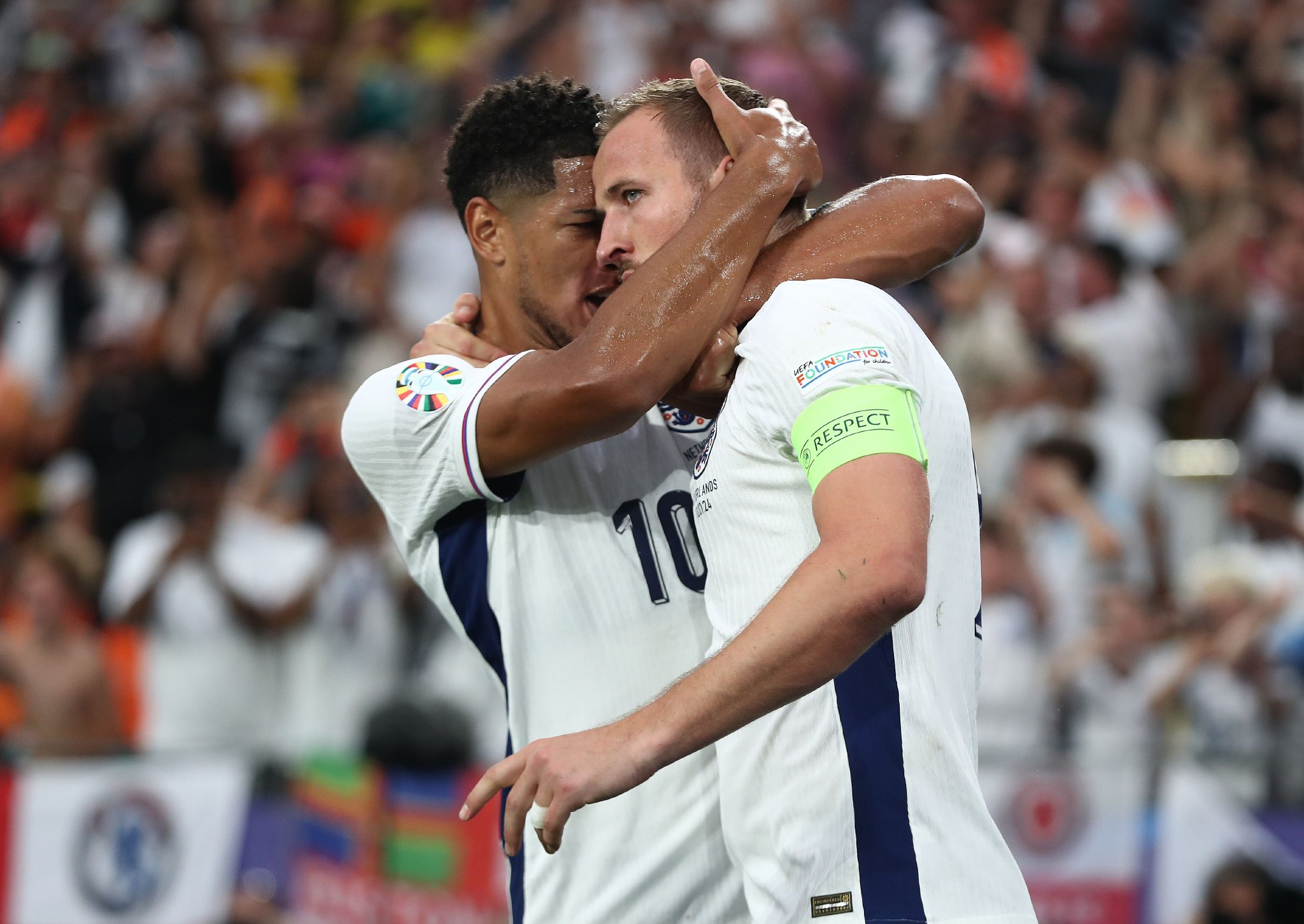 英格兰战胜德国,国家队再次登上巅峰 英格兰战胜德国,国家队再次登上巅峰