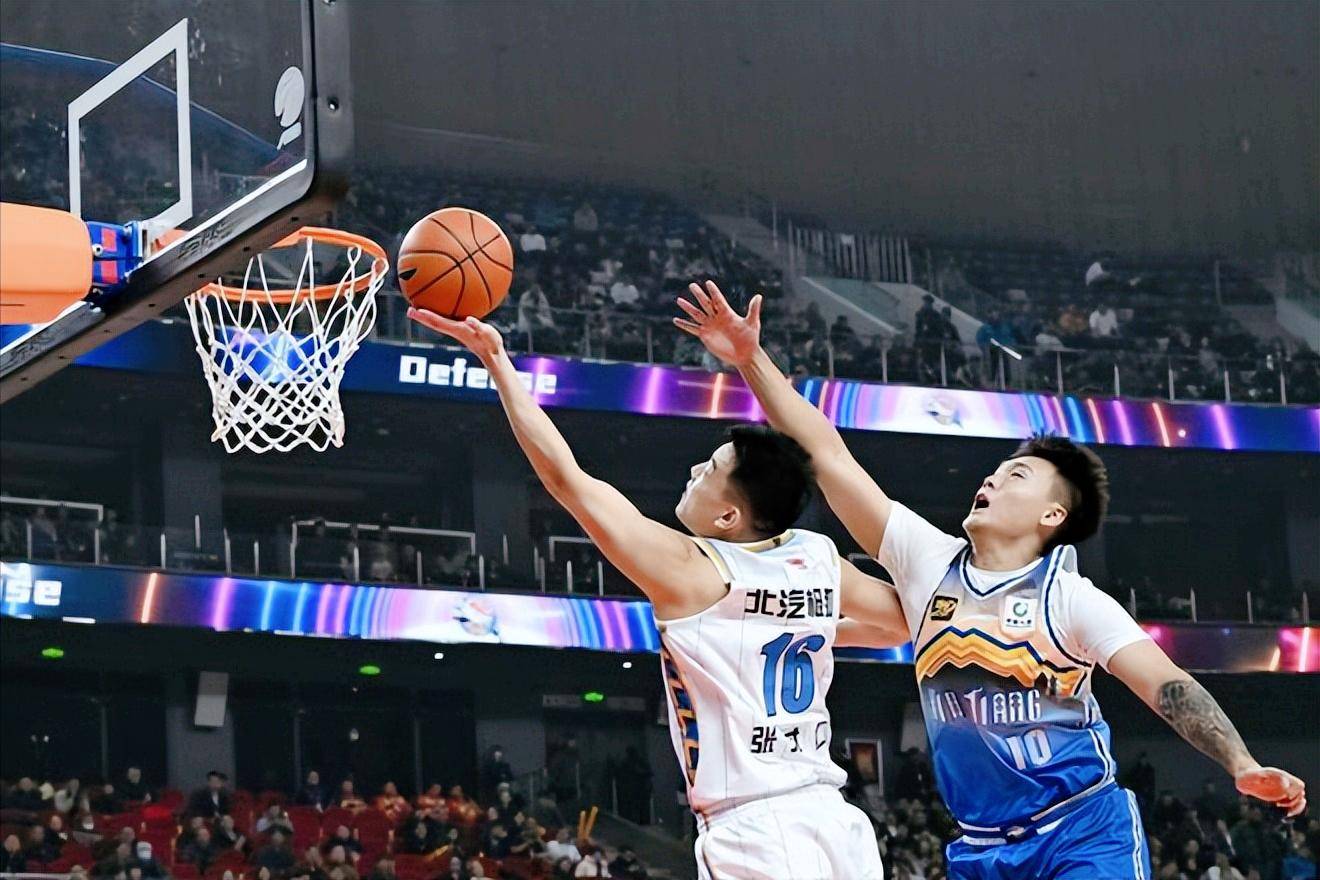 战无不胜,球队雄心勃勃风采十足 战无不胜,球队雄心勃勃风采十足