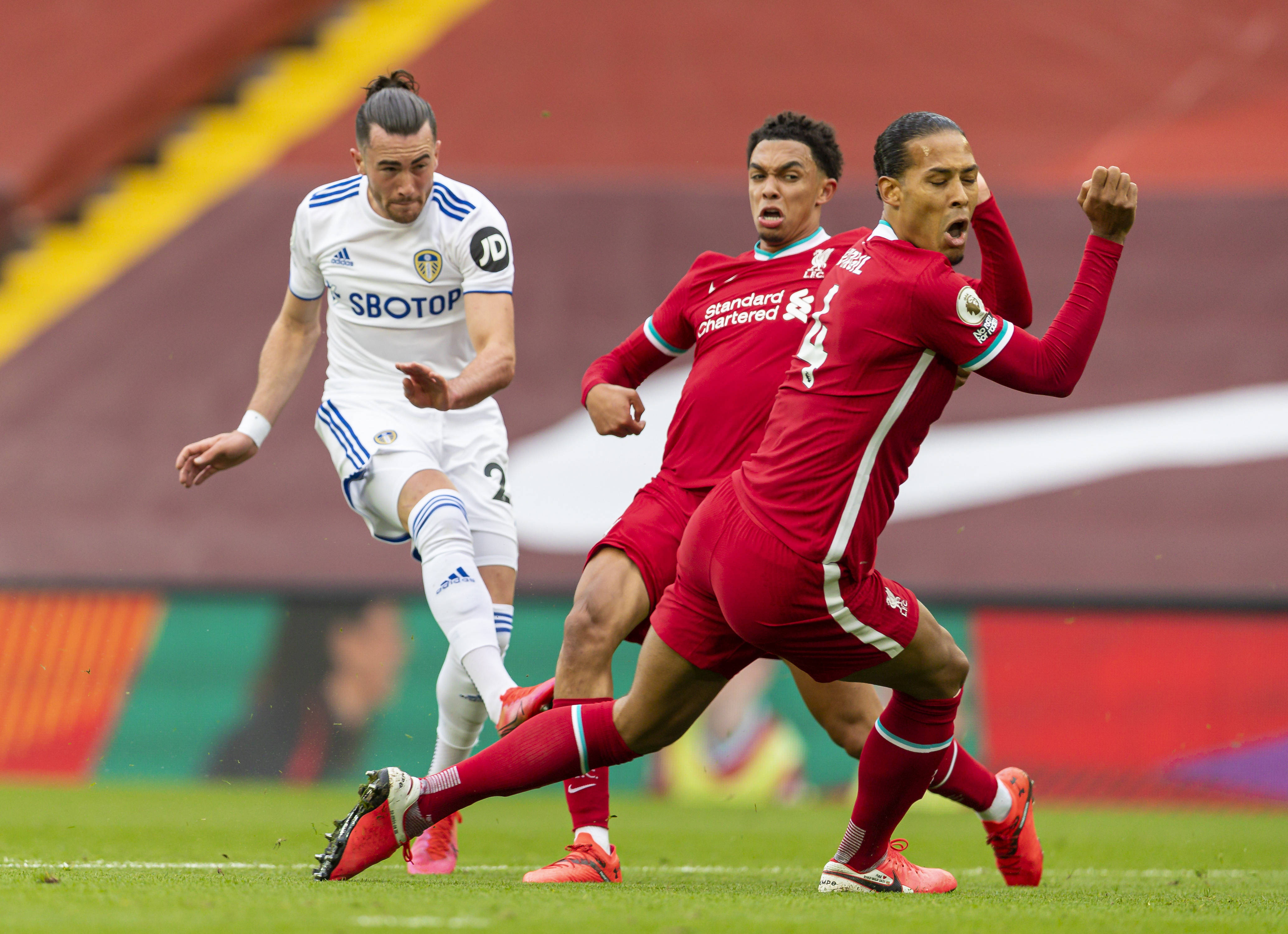 诺维奇客场挑战伯恩利，胜负注定一战分高下！