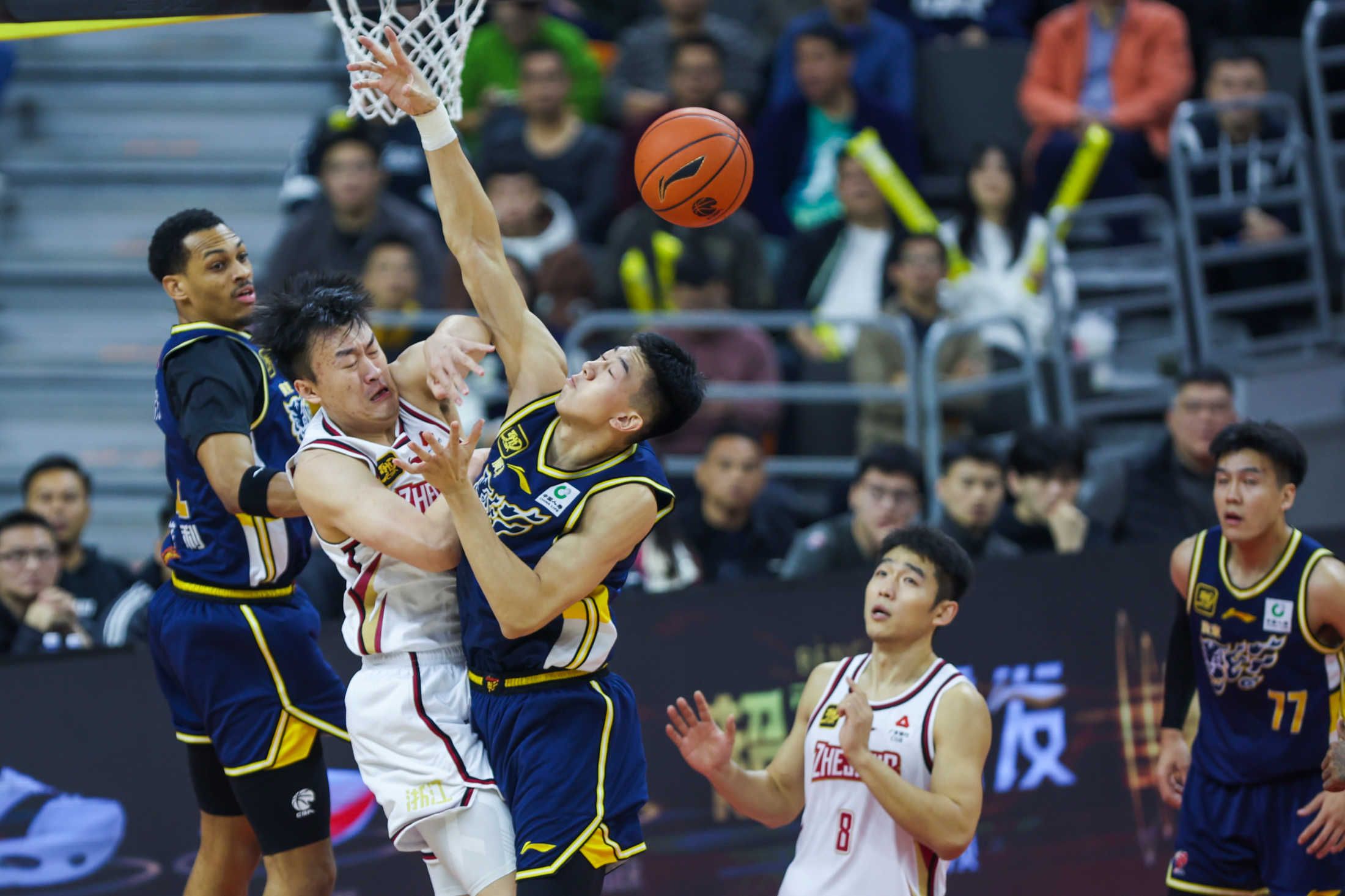 广东队大胜浙江队,轻松晋级 广东队大胜浙江队,轻松晋级