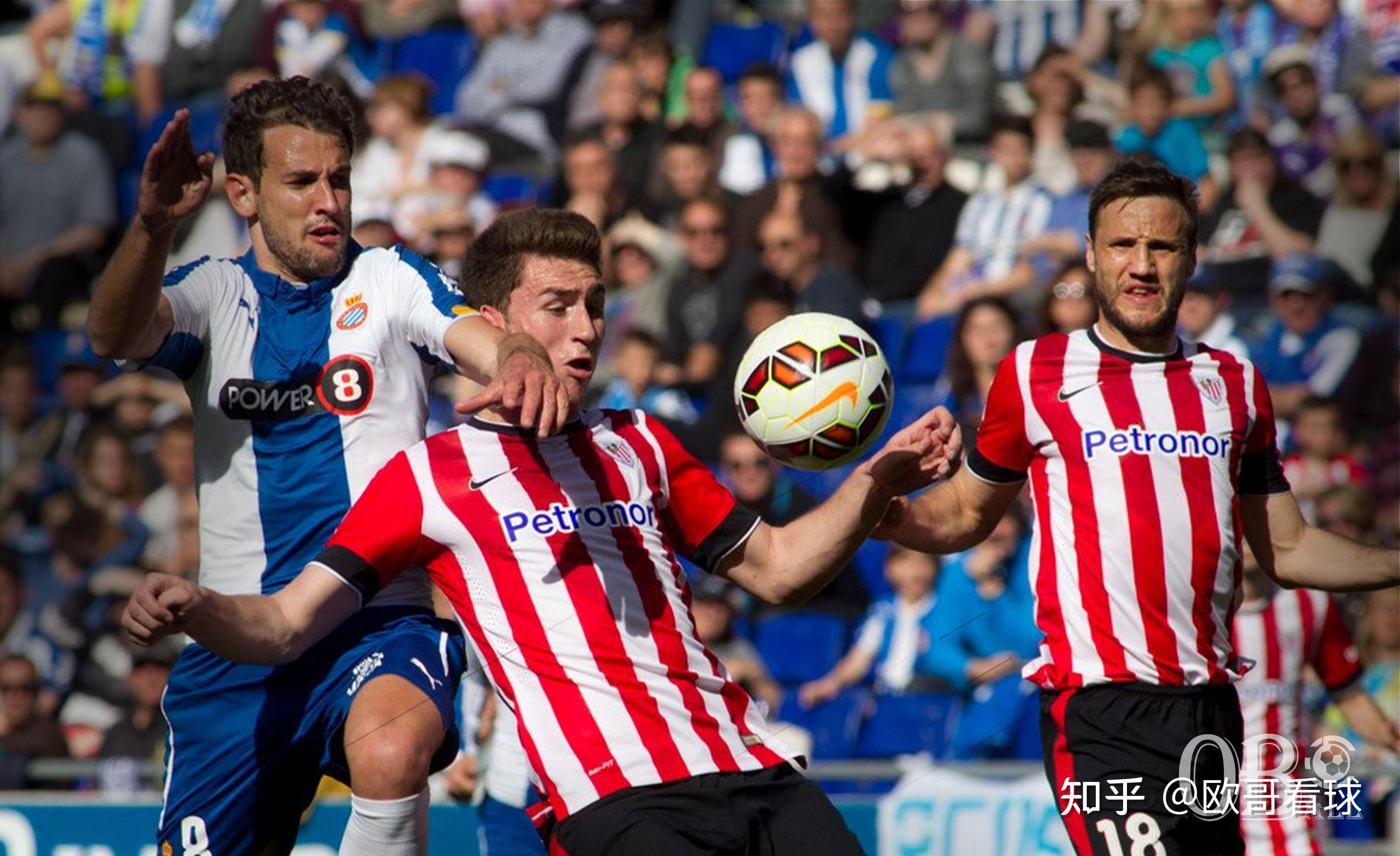 格拉纳达取得关键三分,成功保持中游位置 格拉纳达取得关键三分,成功保持中游位置