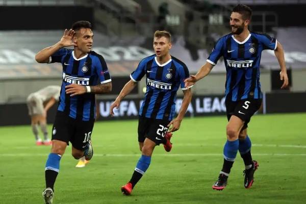 国米客场击败热那亚，势不可挡