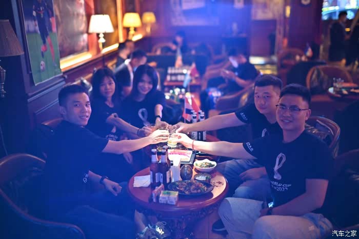 全球球星齐聚一堂,争夺洲际足球盛宴 全球球星齐聚一堂,争夺洲际足球盛宴