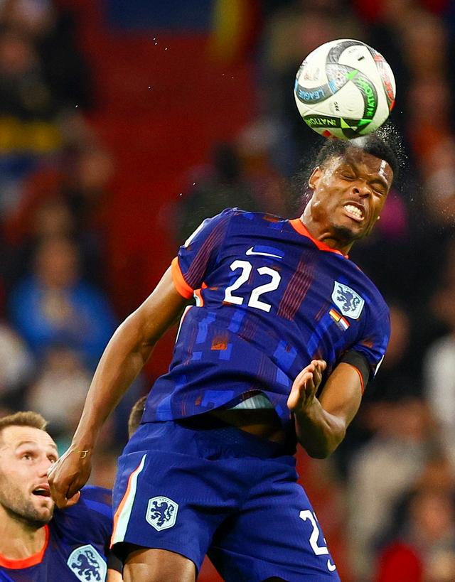 荷兰挑战德国,足球盛宴将在明天上演 荷兰挑战德国,足球盛宴将在明天上演