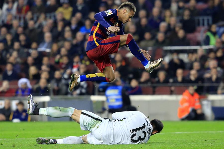 安哥拉男篮遭逢挑战,不敌西班牙无缘四强! 安哥拉男篮遭逢挑战,不敌西班牙无缘四强!