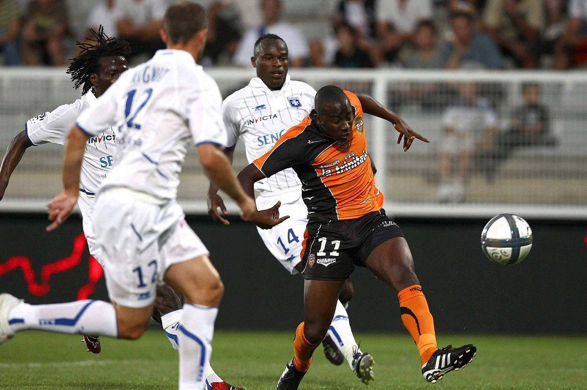 圣埃蒂安客场小胜,联赛形势越发乐观 圣埃蒂安客场小胜,联赛形势越发乐观