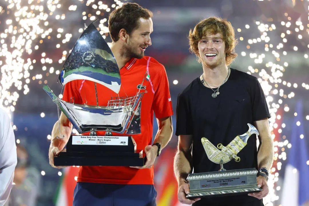 夺冠迪拜!欧预赛冠军巨人咫尺之遥 夺冠迪拜!欧预赛冠军巨人咫尺之遥