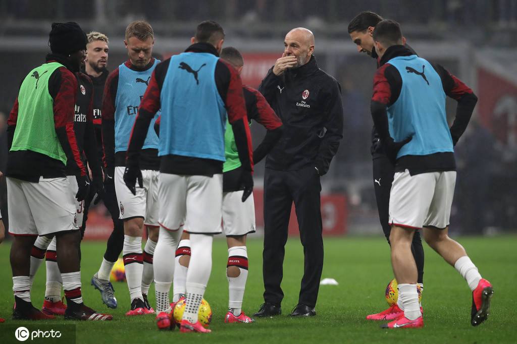 PSG客场战胜布拉格斯巴达,小组头名领先一步 PSG客场战胜布拉格斯巴达,小组头名领先一步