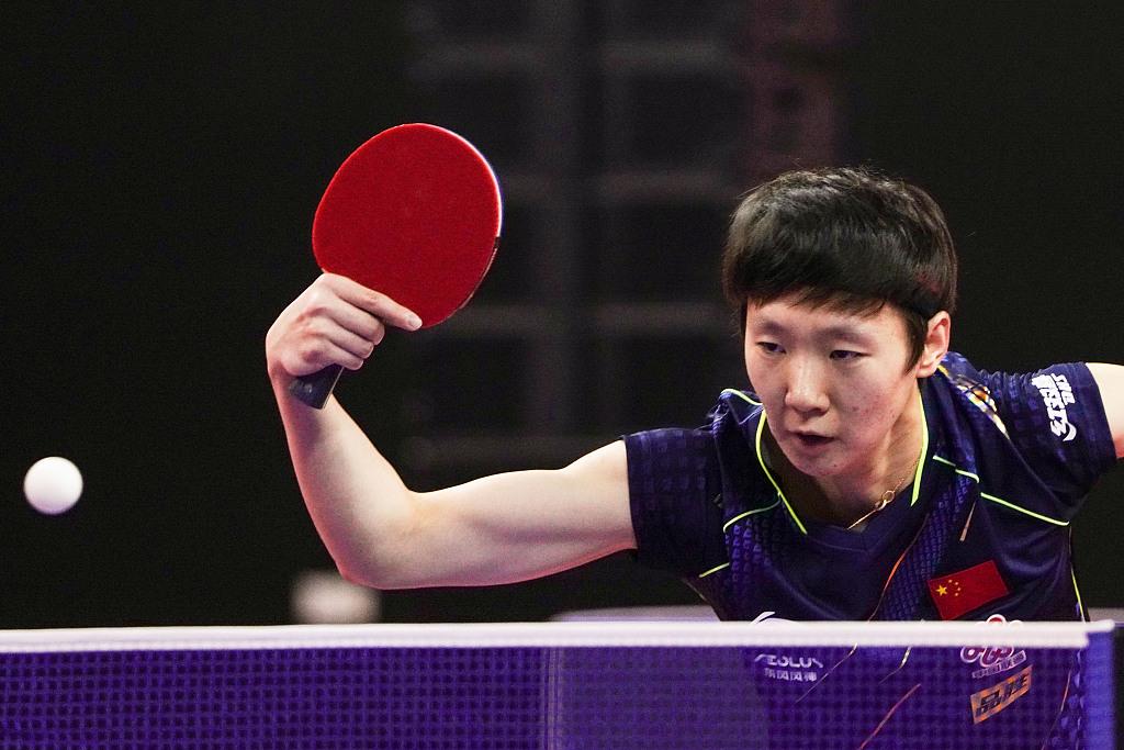 金牌收割:卢森堡公开赛击剑选手完胜对手 金牌收割:卢森堡公开赛击剑选手完胜对手