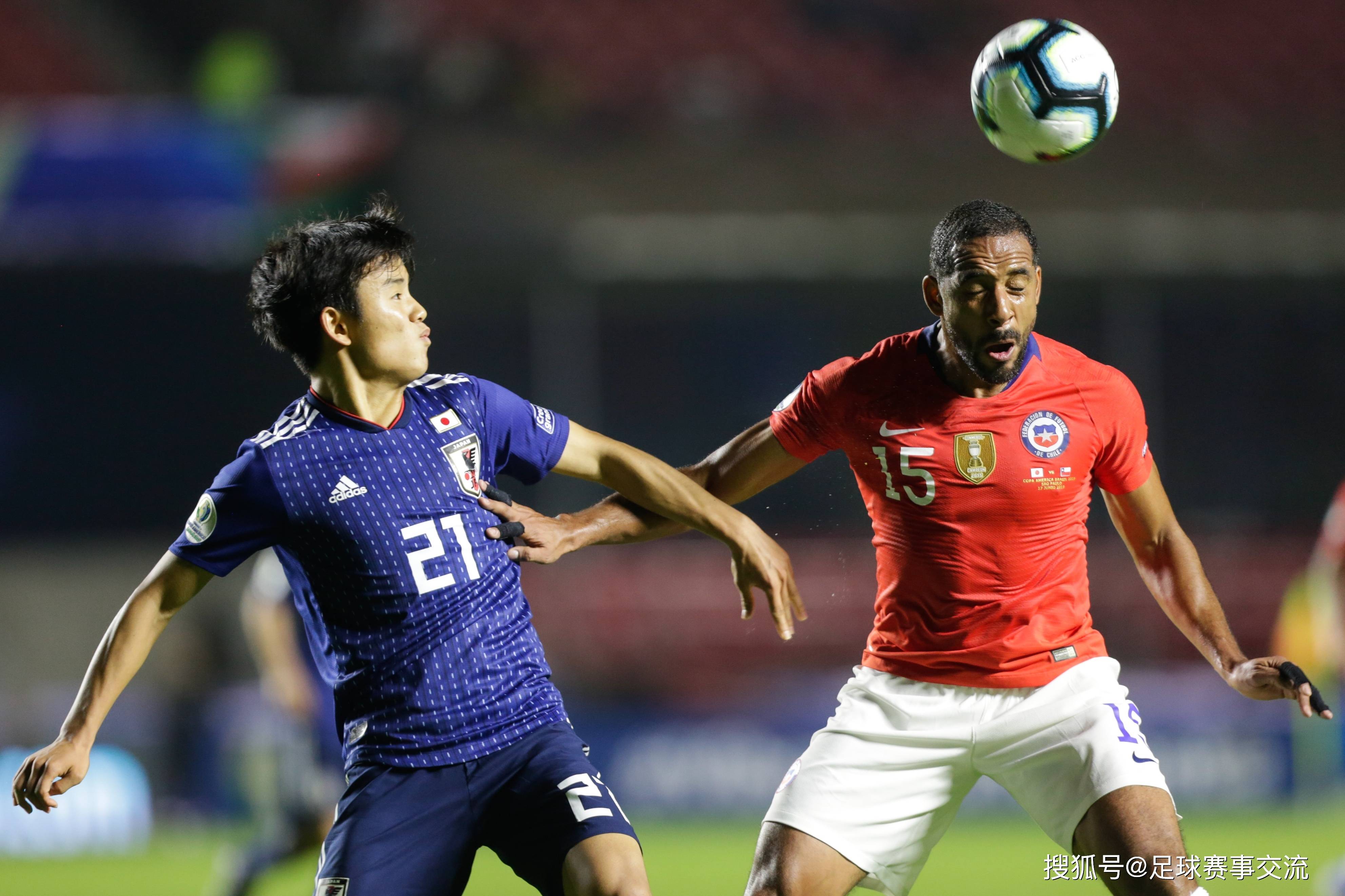 关键时刻实录:女足全力以赴,迎来胜利 关键时刻实录:女足全力以赴,迎来胜利