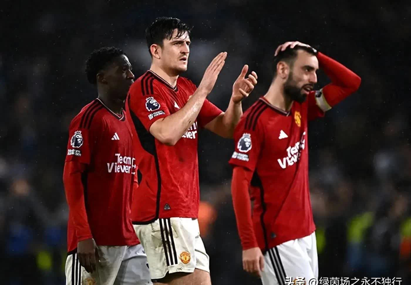 英超火爆继续，顶级球员展开激烈竞争