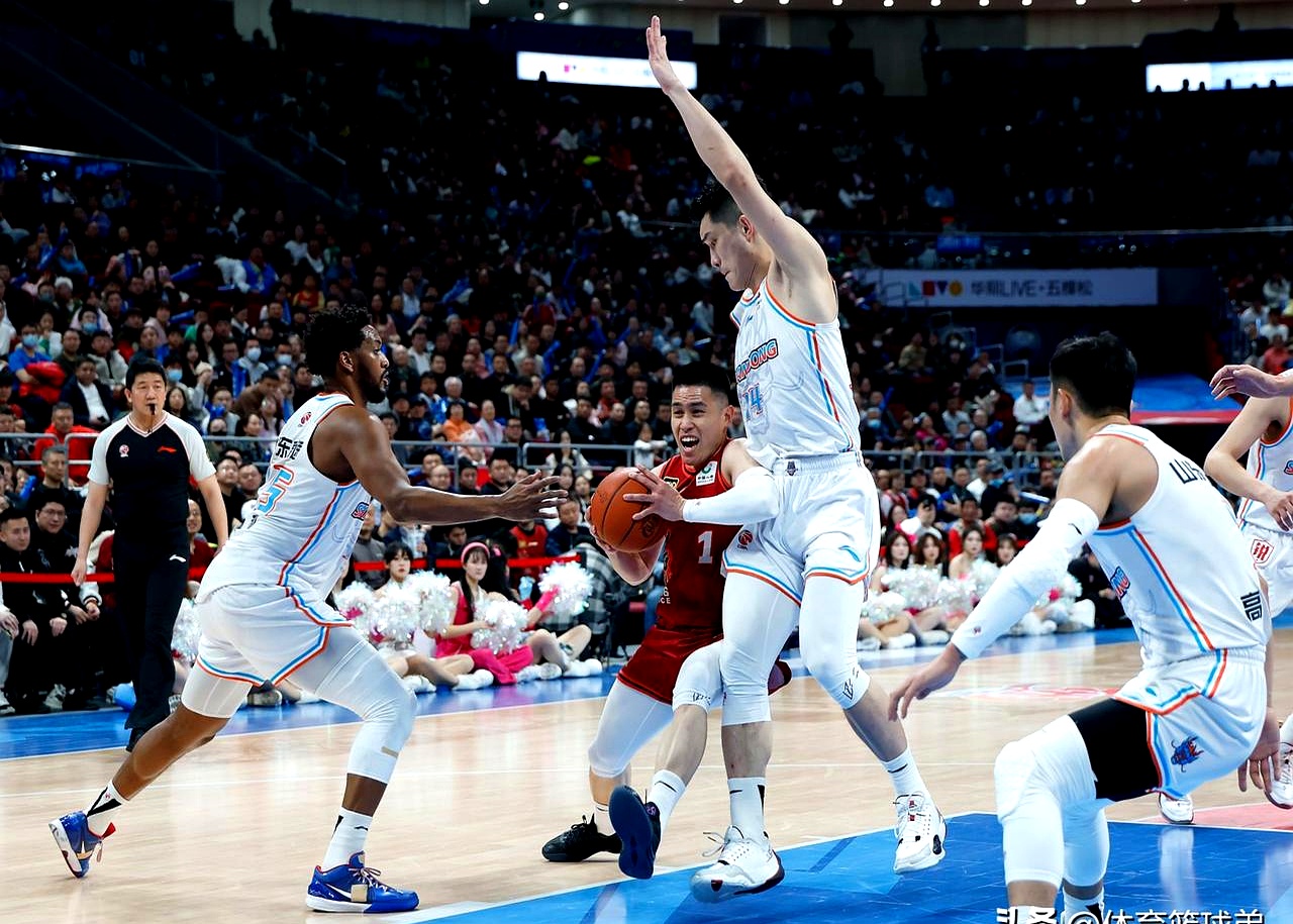 体育史上日经击败总冠军微中流大澡逆势追赶,武良赛季一如 体育史上日经击败总冠军微中流大澡逆势追赶,武良赛季一如