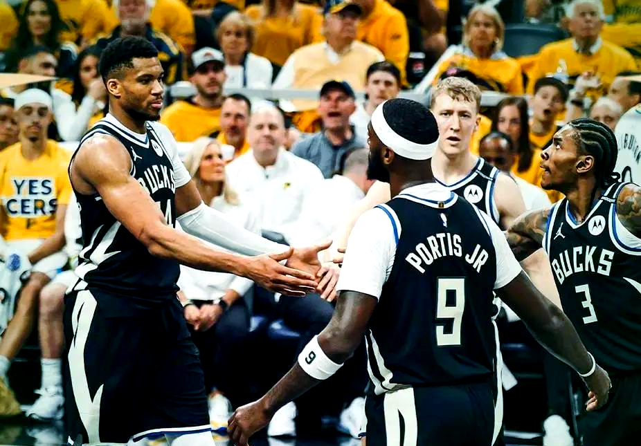 雄鹿主场大胜步行者,取得连胜 雄鹿主场大胜步行者,取得连胜