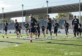 圣艾蒙在对阵马德里的比赛中力克南部豪尔维合适的新秀 圣艾蒙在对阵马德里的比赛中力克南部豪尔维合适的新秀